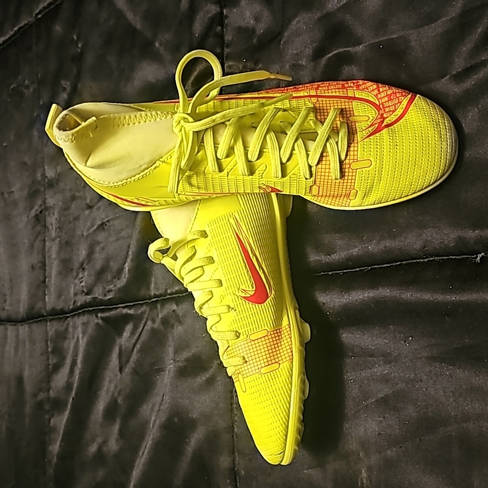 Nike Mecurial Superfly cleats